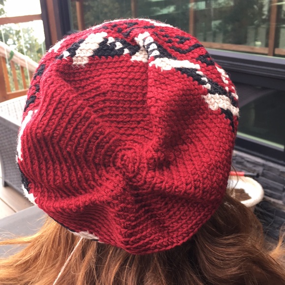 Hand Crocheted Slouchy Hat/Toque - Picture 2 of 6